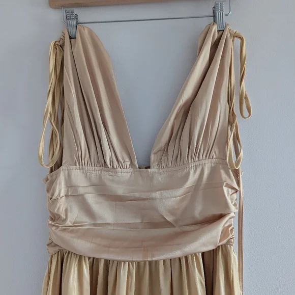 3/$30 Bnwt Gold Rushed Mini Mini Dress - Picture 3 of 13